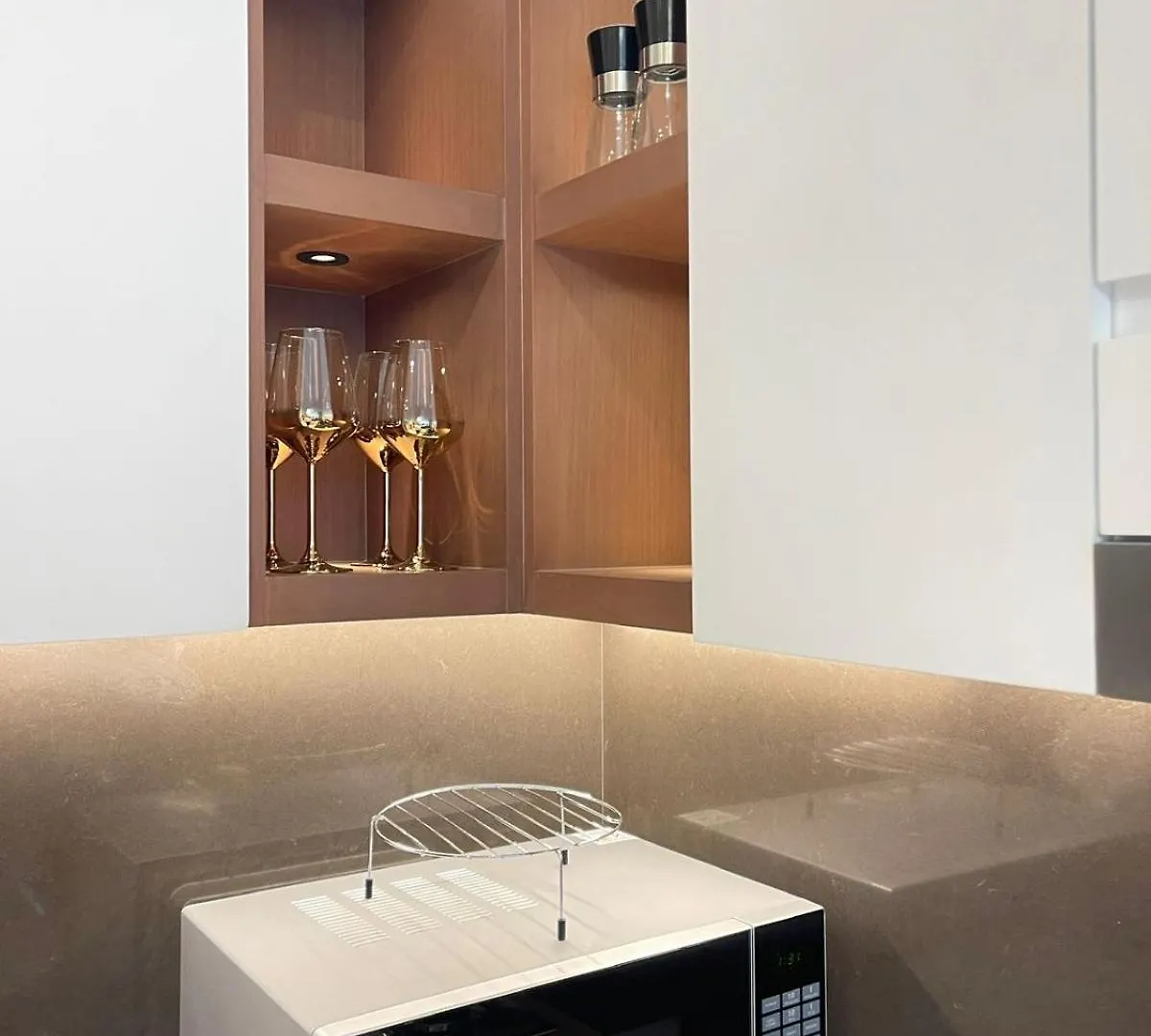 Vida Dubai Marina Emaar Seaview New One Bedrrom 65Sqm Apartment